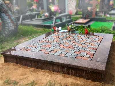 Укладка брусчатки на кладбище - изображение №3